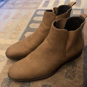 Men’s size 9 Chelsea boots
